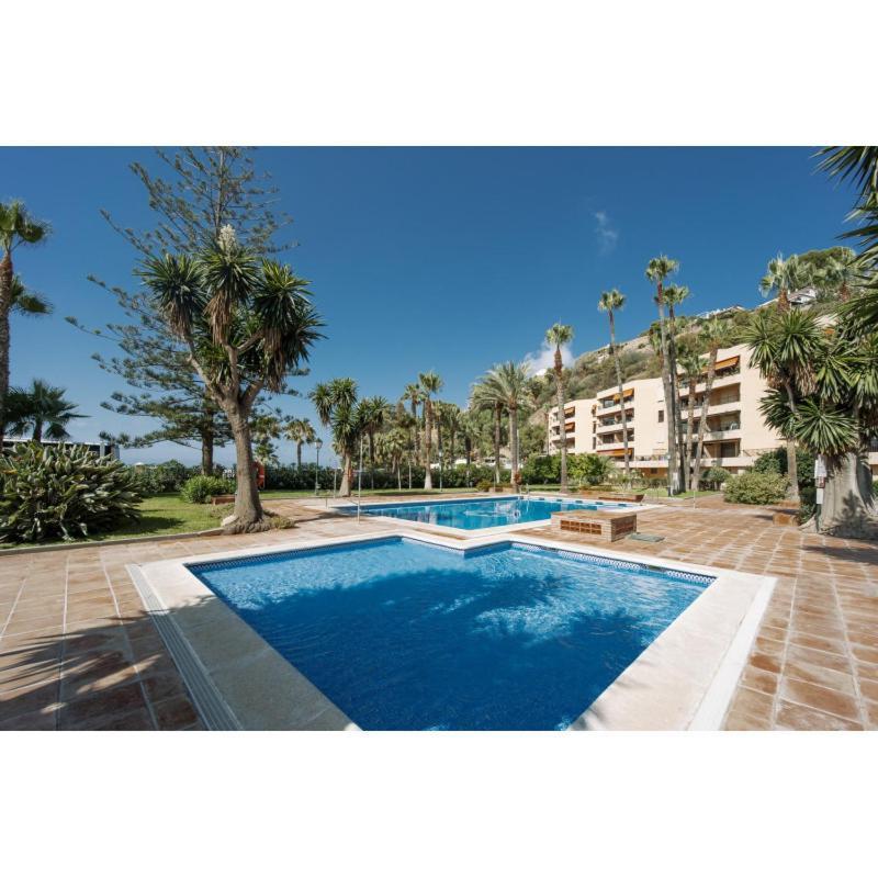 Piso En La Playa Con Piscina Granada